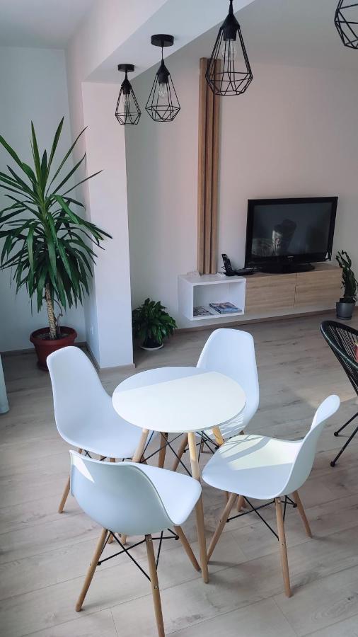 דירות טוזלה Apartman Lena מראה חיצוני תמונה