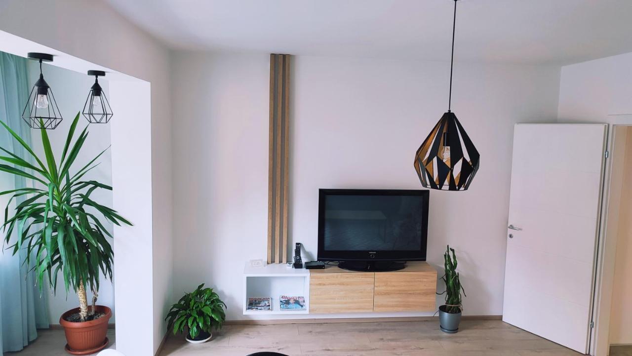 דירות טוזלה Apartman Lena מראה חיצוני תמונה