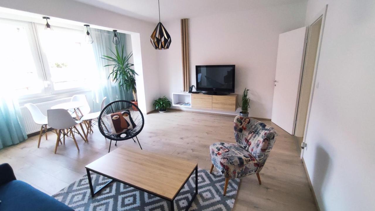 דירות טוזלה Apartman Lena מראה חיצוני תמונה
