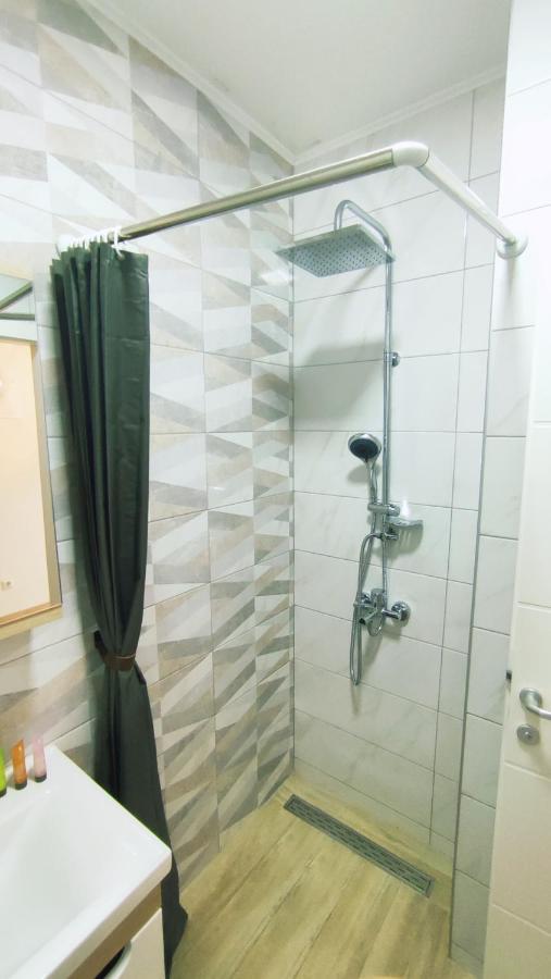 דירות טוזלה Apartman Lena מראה חיצוני תמונה
