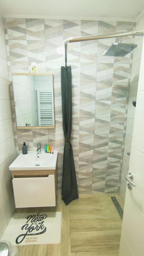 דירות טוזלה Apartman Lena מראה חיצוני תמונה